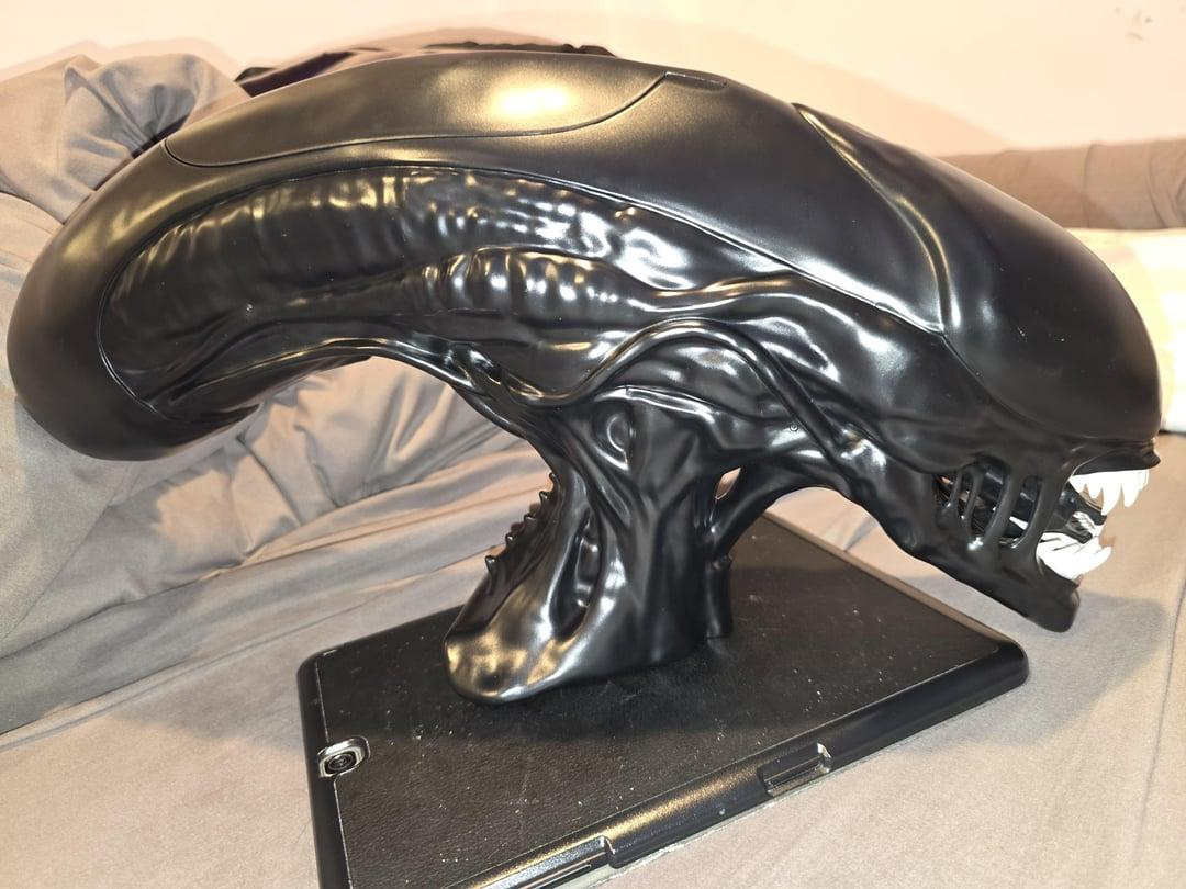 The Xenomorph Popcorn Bucket Is the Sleek-Sinister Collectible E…